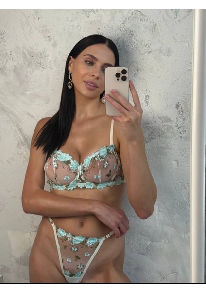 Yeşil Çiçekli Sütyen Takımı