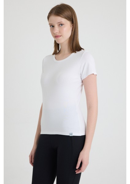 Becky Sıfır Yaka Beyaz Basic Bambu ve Organik Pamuk Kadın Tişört