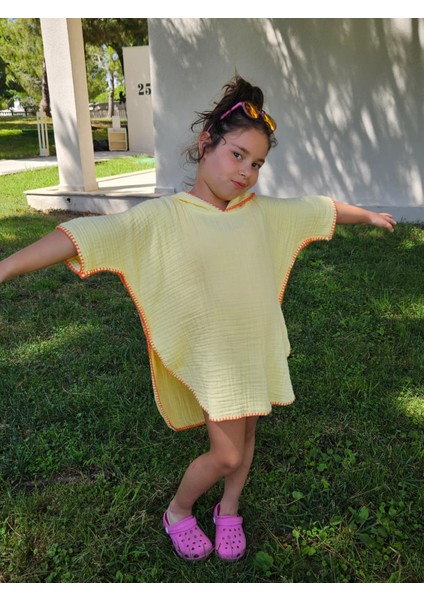 4 Kat Müslin Kapüşonlu Çoban Dikişli Çocuk Panço Sarı Renk 3-4 Yaş modelleri