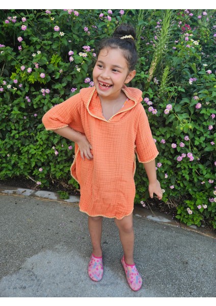 4 Kat Müslin Kapüşonlu Çoban Dikişli Çocuk Panço Turuncu Renk 5-6 Yaş modelleri