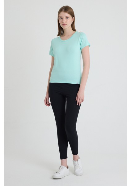 Becky Sıfır Yaka Mint Yeşili Basic Bambu ve Organik Pamuk Kadın Tişört fırsatları