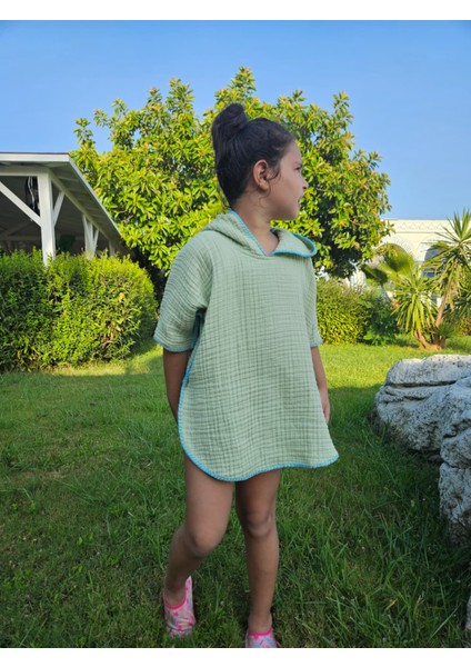 4 Kat Müslin Kapüşonlu Çoban Dikişli Çocuk Panço Yeşil Renk 7-8 Yaş fiyatları