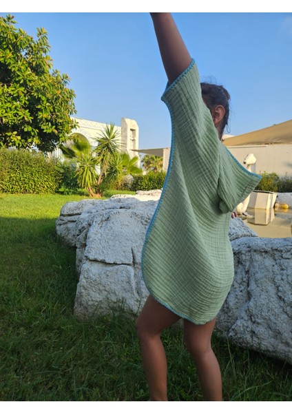 4 Kat Müslin Kapüşonlu Çoban Dikişli Çocuk Panço Yeşil Renk 7-8 Yaş indirimleri