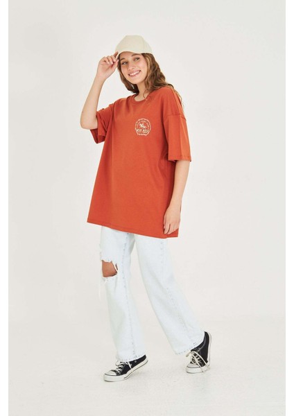 Unisex Wild West Sırt-Ön Baskılı Oversize Tişört fırsatları