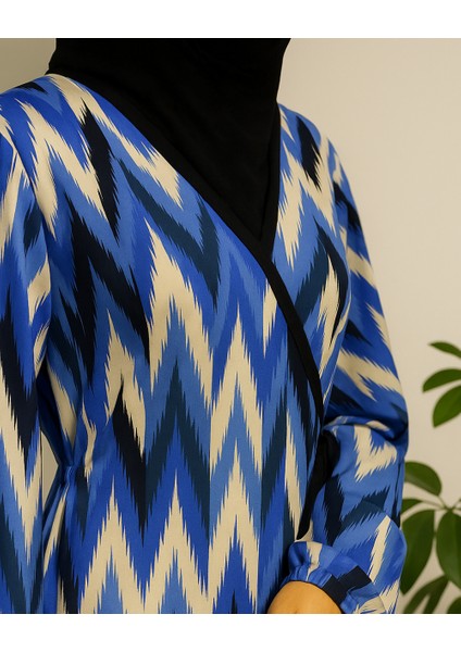 Zigzag Desenli Kruvaze Namaz Elbisesi – %100 Viskon, Yandan Bağlamalı 36-46 Beden fırsatları