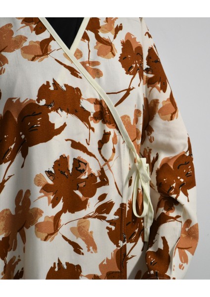 Yaprak Desenli Kruvaze Namaz Elbisesi – %100 Viskon, Yandan Bağlamalı 36-46 Beden fırsatları