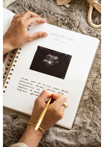 7 Parça Özel Defter Seti Krem 28x25 cm Keten Kutulu Bebek Anı Hamile Günlüğü