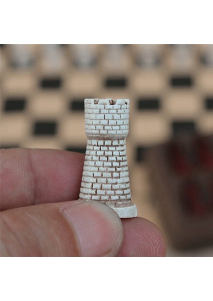 Yeni Antika Satranç Küçük Deri Satranç Tahtası Qing Bing Gerçekçi Satranç Taşları Karakterler Ebeveynlik Hediyeler Eğlence (Yurt Dışından) modelleri