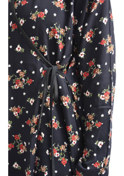 Çiçek Desenli Kruvaze Namaz Elbisesi – %100 Viskon, Yandan Bağlamalı 36-46 Beden modelleri