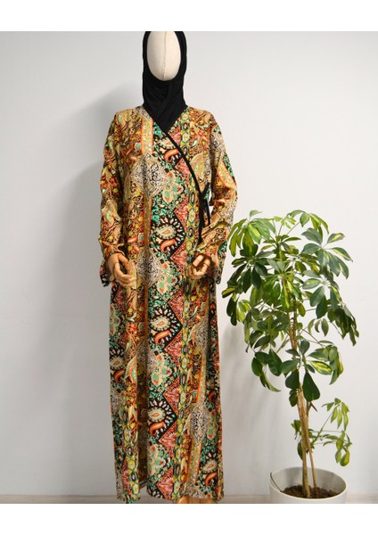 Etnik Desenli Kruvaze Namaz Elbisesi – %100 Viskon, Yandan Bağlamalı 36-46 Beden