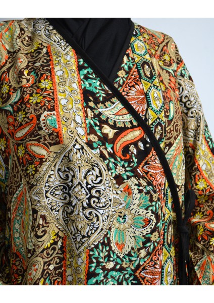 Etnik Desenli Kruvaze Namaz Elbisesi – %100 Viskon, Yandan Bağlamalı 36-46 Beden fırsatları