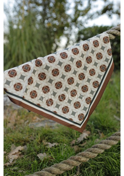 Pitikare Desenli Bandana Kahverengi