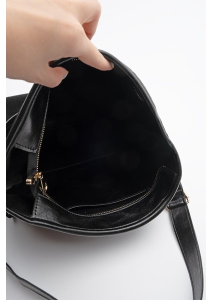 Kadın Hakiki Deri Püskül Detaylı El ve Omuz Çantası Soliga indirimleri