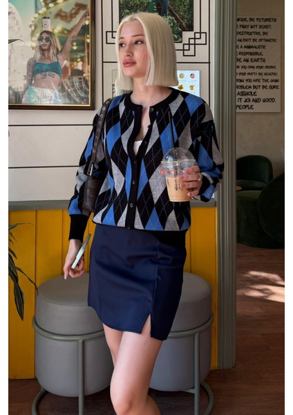 Siyah Baklava Desenli Bisiklet Yaka Kadın Hırka MG2496 fırsatları