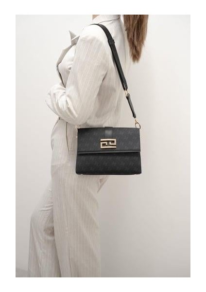 1009 Kadın Çapraz Çanta Siyah