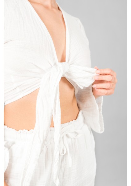 Müslin Kadın Bağlama Detaylı Crop fırsatları