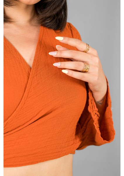 Müslin Kadın Bağlama Detaylı Crop indirimleri