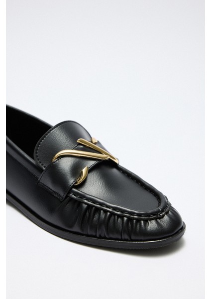 Loafer 2511 - Sarmal Toka Detaylı Siyah Kadın Loafer indirimleri