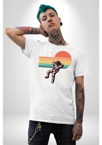 Uzay Adamı Tasarımı Grafik Baskılı Pamuklu Penye Kadın Erkek Beyaz Tişört fırsatları