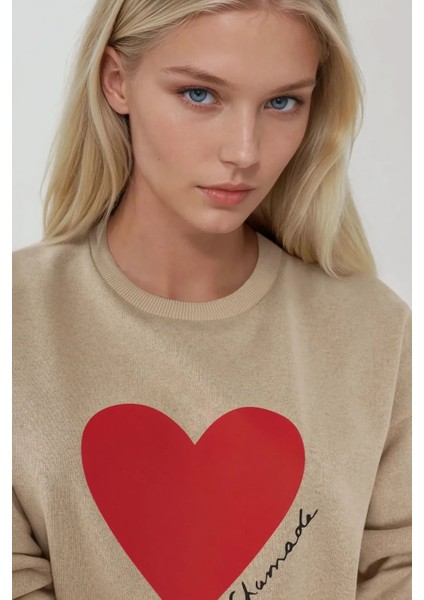 Kadın Baskılı Yuvarlak Yaka Sweatshirt Bej Doğal modelleri