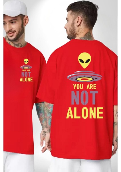 Uzaylı Yalnız Değiliz Ufo Cep Sırt Baskılı Pamuklu Penye Kadın Erkek Kırmızı Tişört fırsatları