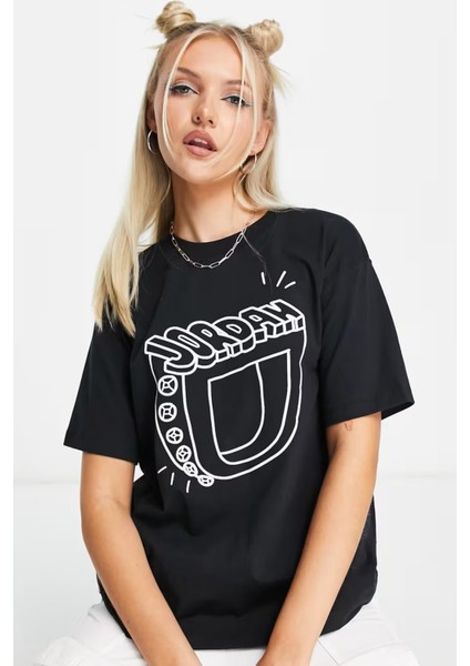 Jordan Essentials Graphic Illustrated Loose Fit T-Shirt Black Kadın Bol Kalıp Grafikli Tişört Siyah