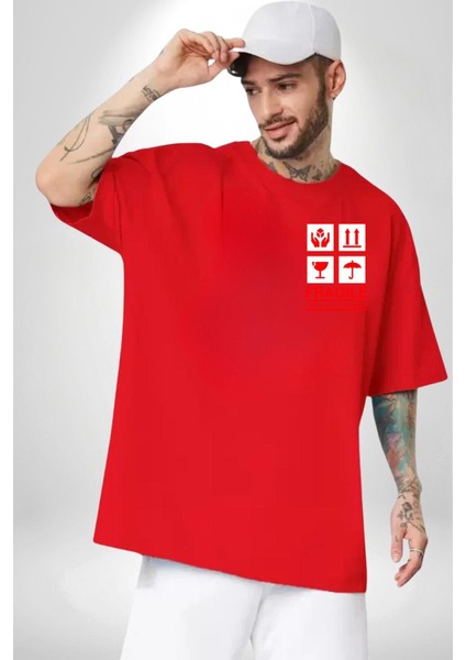 Kırılabilir - Dikkatli Taşıyınız Işareti Cep Sırt Baskılı Pamuklu Penye Kadın Erkek Kırmızı Tişört indirimleri