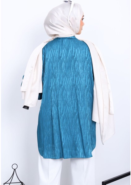 Petrol Yeşili Jakarlı Düğmeli Gömlek modelleri