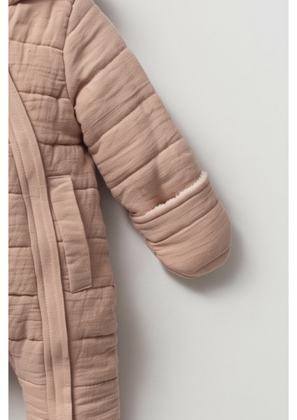 Kız Bebek Organik Pamuklu Pembe Kapitone Kışlık Tulum - Kapüşonlu fırsatları