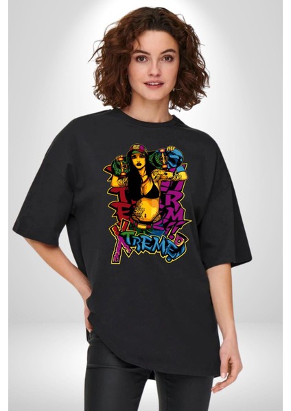 Kayakcı Kız Grafik Baskılı Pamuklu Penye Kadın Erkek Siyah Tişört fırsatları