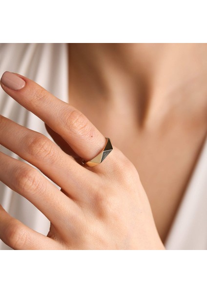 Altın Pyramid Yüzük 14K