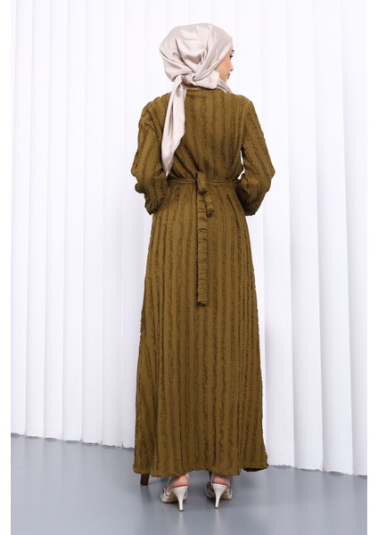 Haki Beli Kemerli Fırfır Detaylı Gofre Elbise fırsatları