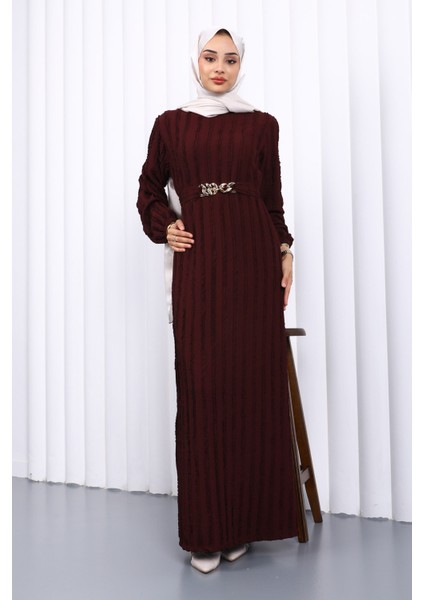 Bordo Beli Kemerli Fırfır Detaylı Gofre Elbise