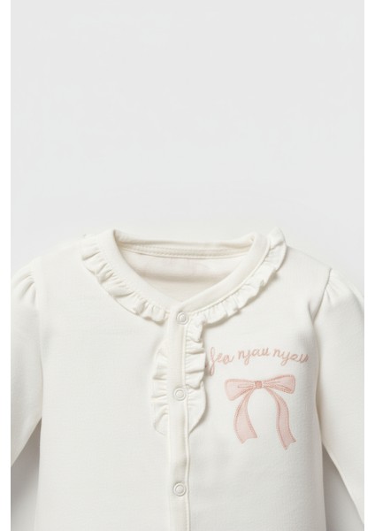 Kız Bebek Organik Pamuklu Ekru Fiyonklu 4'lü Hastane Çıkışı Hediye Seti - Battaniye Kutulu modelleri