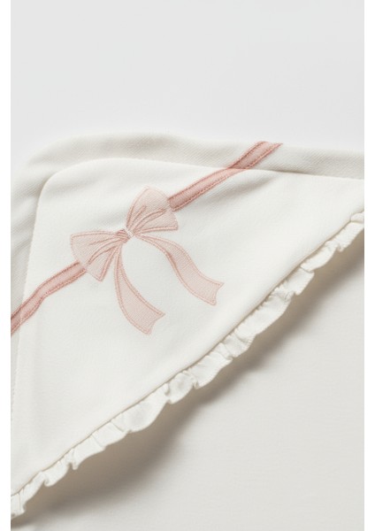 Kız Bebek Organik Pamuklu Ekru Fiyonklu 4'lü Hastane Çıkışı Hediye Seti - Battaniye Kutulu fırsatları