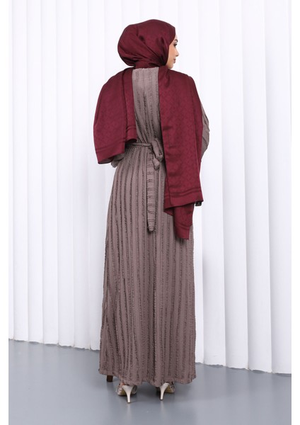 Gri Beli Kemerli Fırfır Detaylı Gofre Elbise fırsatları