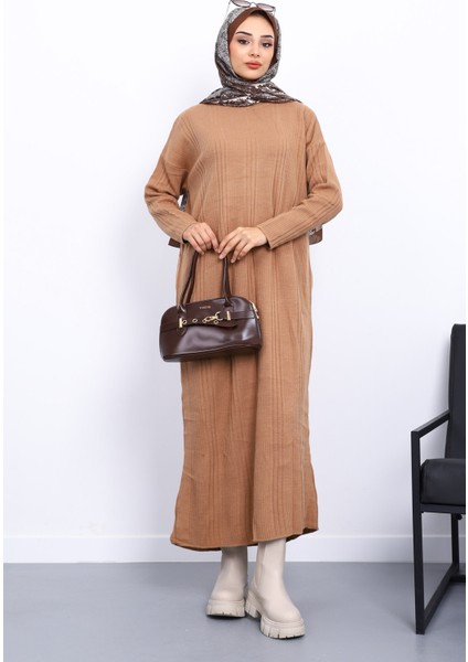 Bisküvi Dik Yaka Fitilli Triko Elbise fiyatları