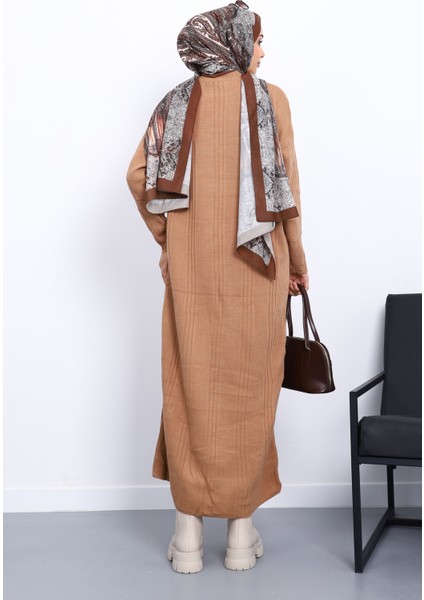 Bisküvi Dik Yaka Fitilli Triko Elbise modelleri