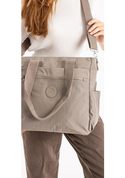 Kadın Büyük Boy Bölmeli Suya Dayanıklı Çapraz ve Omuz Askılı Çanta Bej modelleri