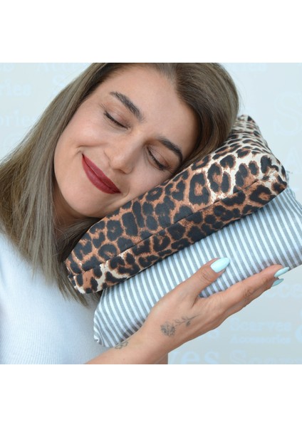 Leopar Desenli Piercing Yastığı, Kulak Boşluklu Yastık, Piercingli Kulak Için Yastık(26 x 26 cm) indirimleri