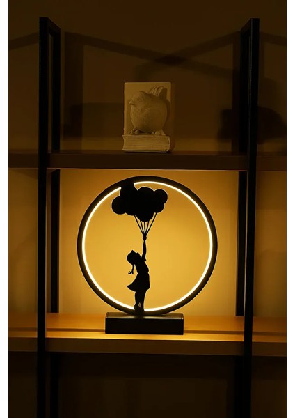Balonla Uçan Kız Figürlü Kablolu LED Masa Lambası – Sanatsal Dekoratif Gece Işığı modelleri