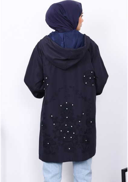 Lacivert Kapüşonlu Arkası Nakışlı Trençkot modelleri