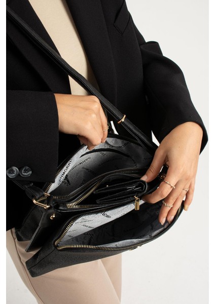 Kadın Suni Deri Ayarlanabilir Çapraz Askılı 4 Bölmeli ve Metal Fermuarlı Omuz Çantası Siyah Mozaik fırsatları