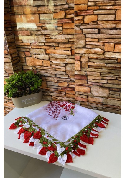 Anne-Kadın Çilek Oyalı El Işi Eşarp Tülbent Yazma