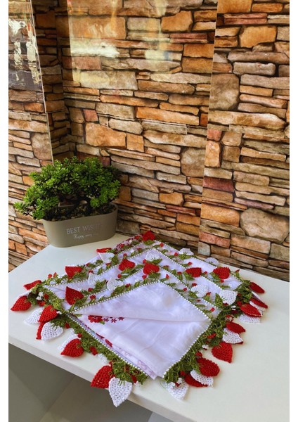 Anne-Kadın Çilek Oyalı El Işi Eşarp Tülbent Yazma fiyatları