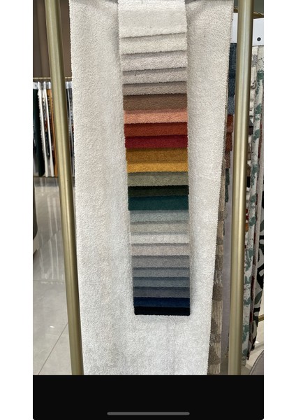 Tv berjeri (-yastık hediyemizdir-).pati dostu leke tutmaz su itici özelligi vardır.ÖZEL RENK SEÇİMLERİNDE sipariş verildikten sonra satıcıya sor kısmından şehir ve RENK NO BELİRTİNİZ indirimleri