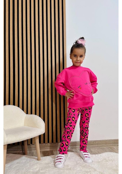 Kız Çocuk Kalp Aplikeli Nakış Detaylı 3 Iplik Kumaş Alt Üst Takım fiyatları