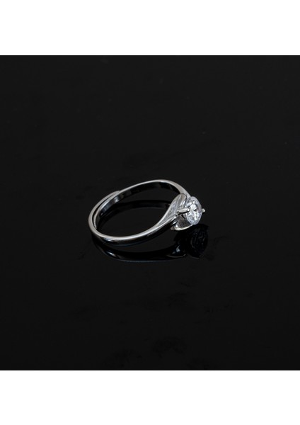 Parlak Zirkon Taşlı Tek Taş Yüzük – 925 Ayar Gümüş, Her Ebat Parmağa Ayarlanabilir Tasarım. modelleri