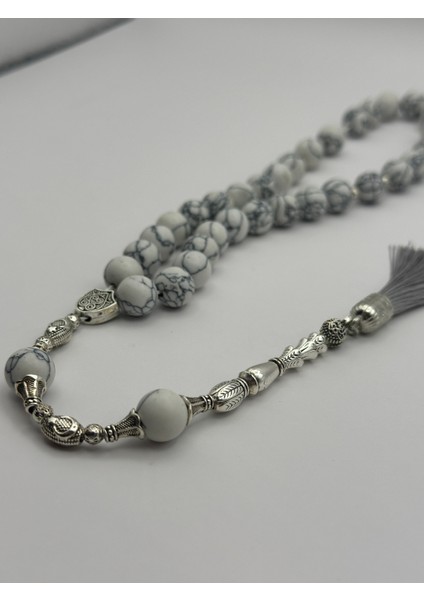 El Yapımı Doğal Magnesit Taş Tesbih – Beyaz, 33’lü, 10MM Boncuk, Gümüş Ay Yıldız Motifli İmame fiyatları