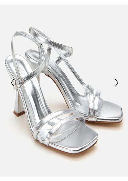 Gümüş Arkası Açık Topuklu Ayakkabı